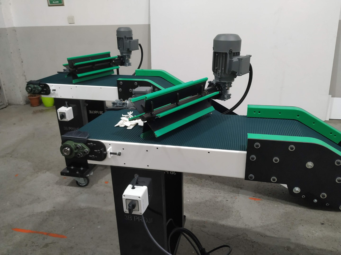 Runner Separation Conveyors